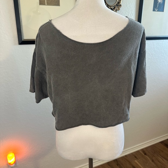 Queen of the Stone Age Distressed Crop Top - Picture 4 of 6